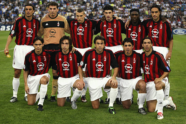 萨独特的踢 萨独特的踢