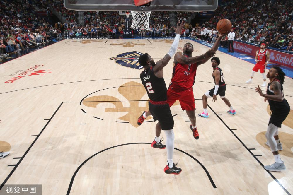 恰凸顯了巴 恰凸顯了巴