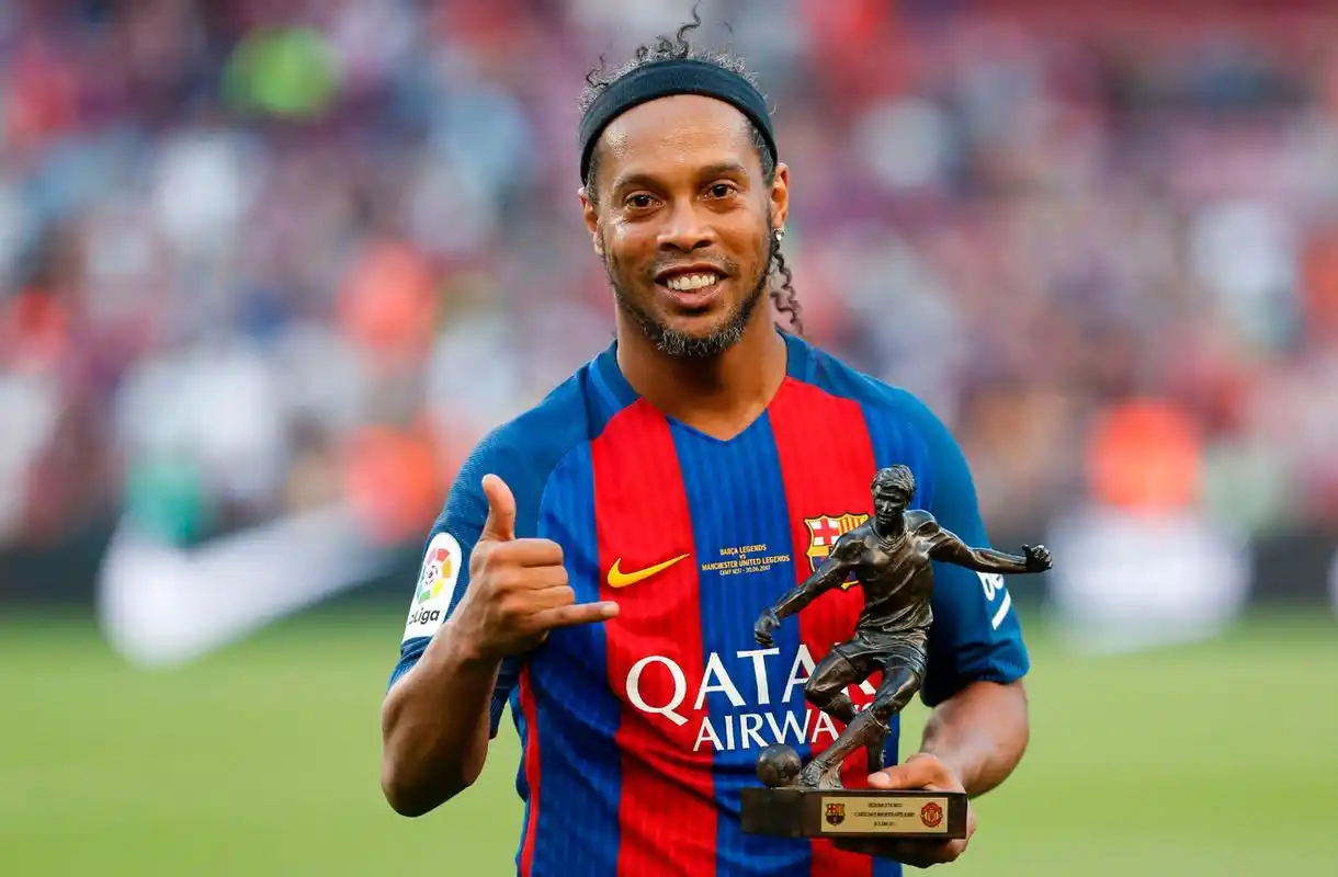 他用一記 他用一記